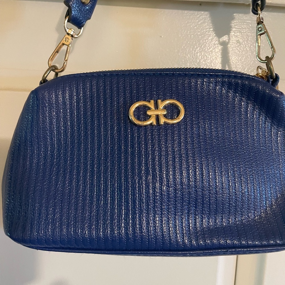 Blue Leather mini hand / Shoulder Bag. 6.5 x 5 “ exterior pocket